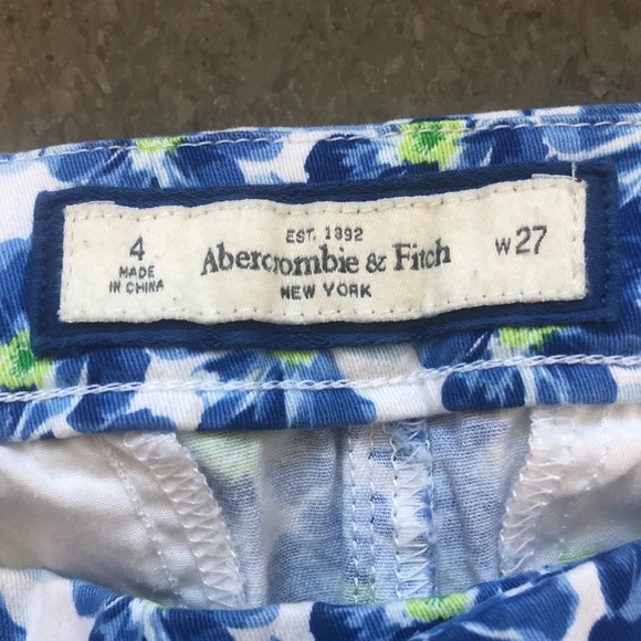 Flower pattern Abercrombie shorts - Picture 3 of 4